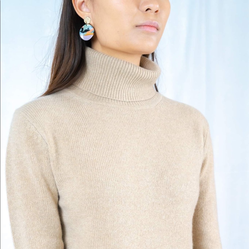 Beige / Tan Cashmere Turtleneck
